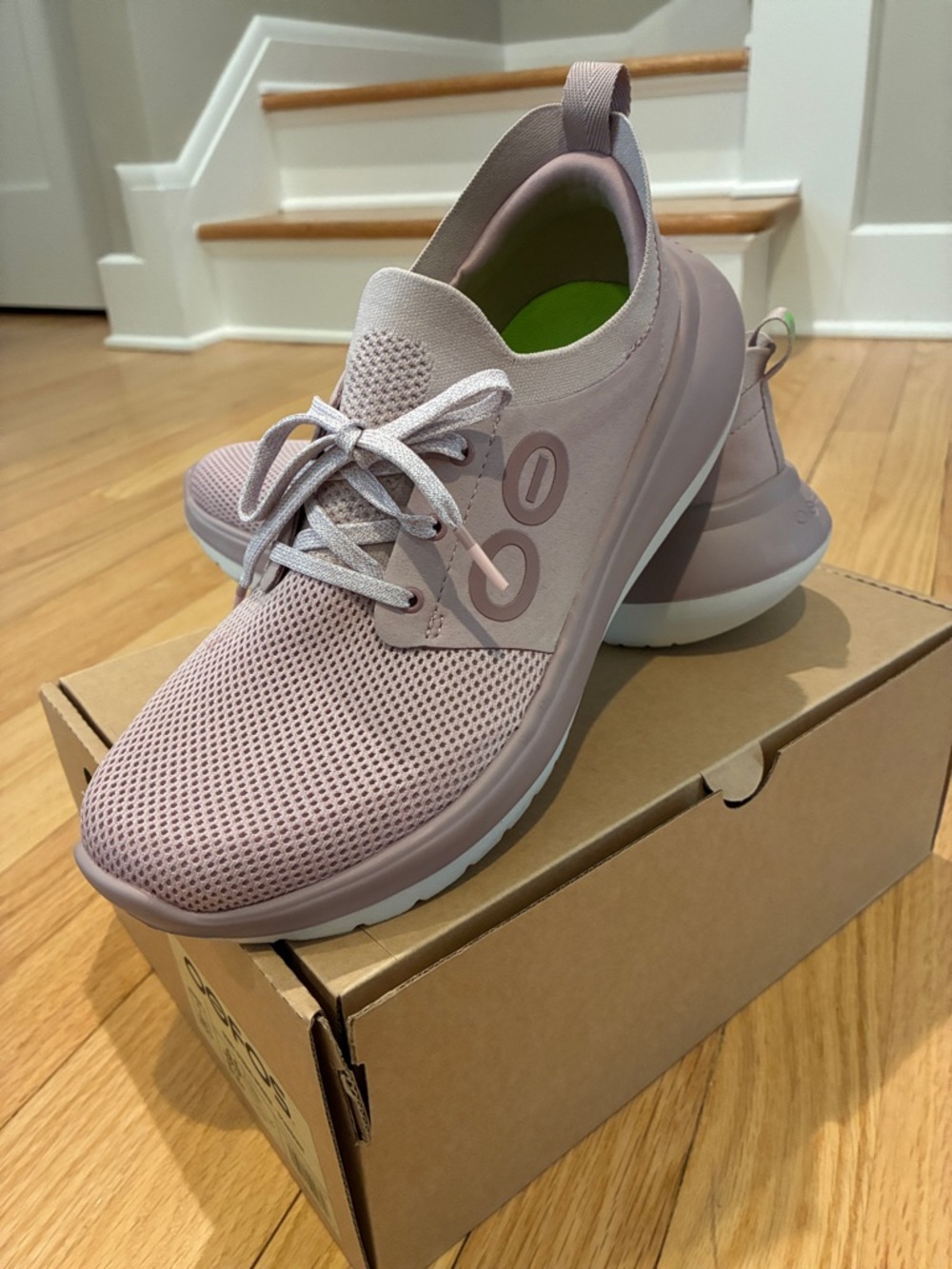 Oofos Oomy Stride Women’s lace up shoes - Stardust color, women’s size  9.5